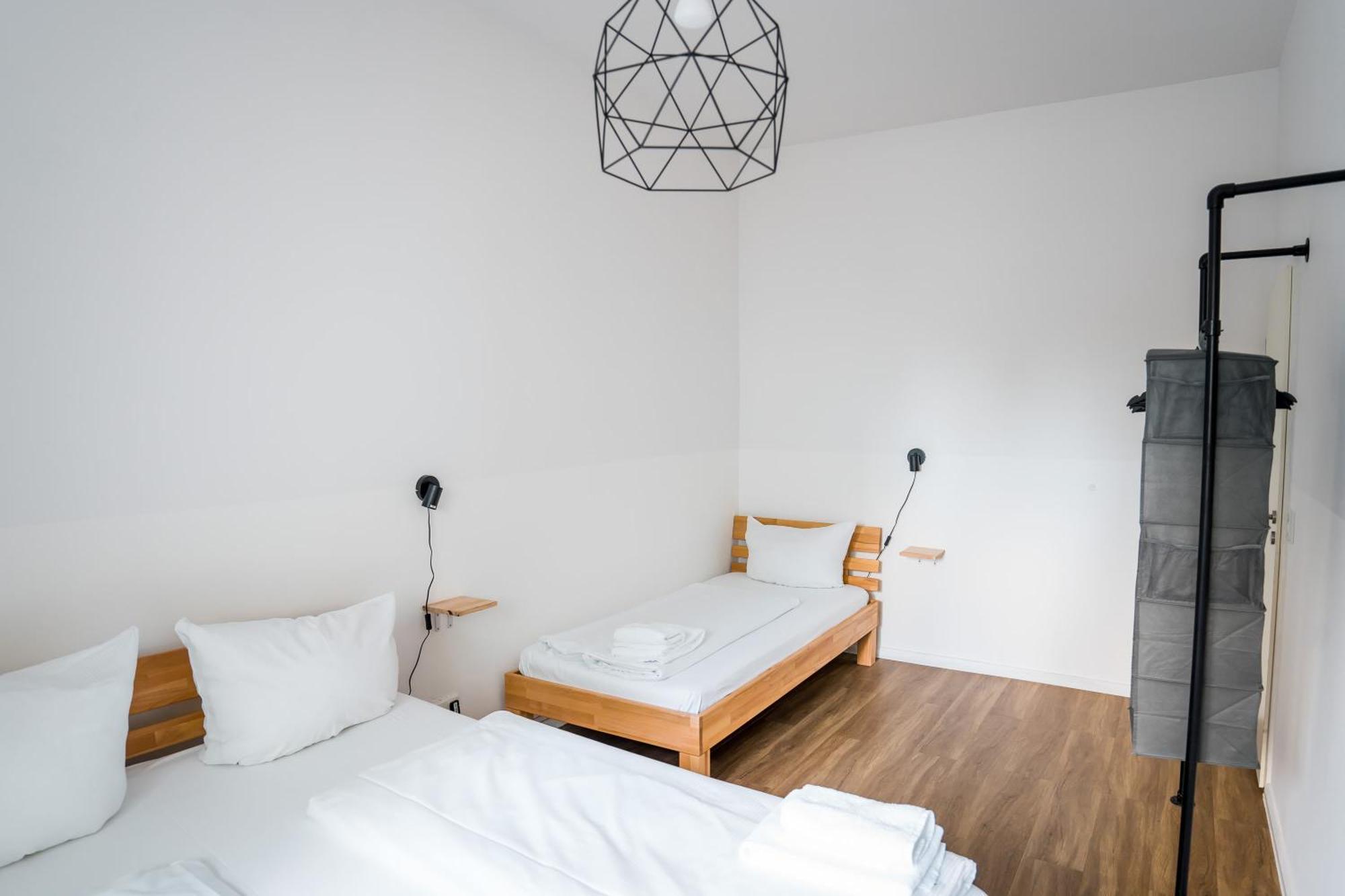 Three Bedroom Plus Big Kitchen Plus Selfcheckin Plus Street Parking Berlino Esterno foto