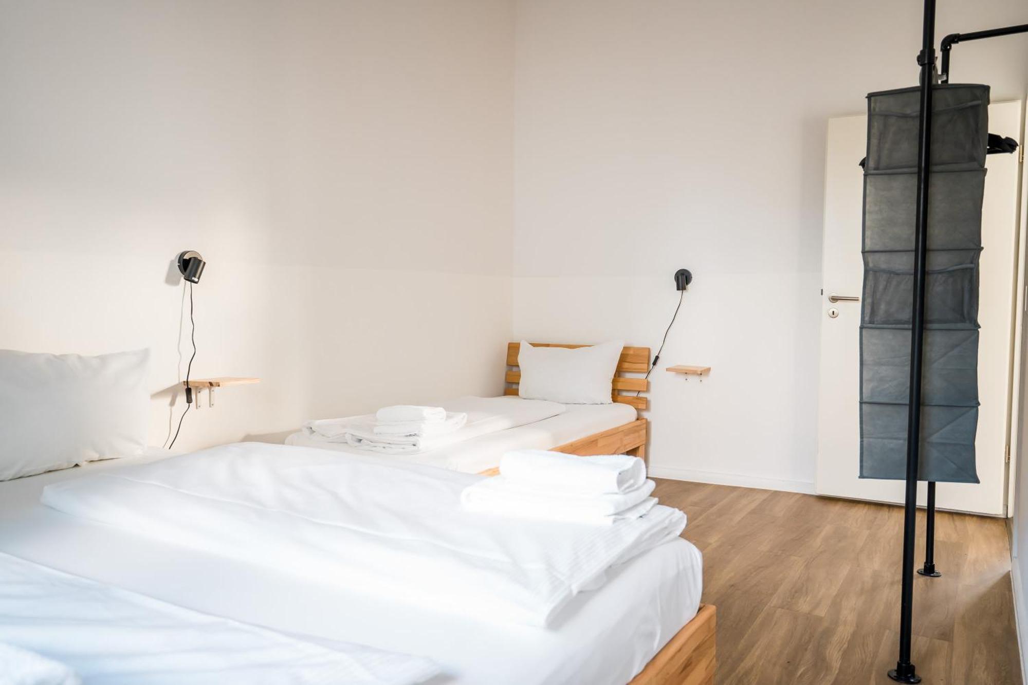 Three Bedroom Plus Big Kitchen Plus Selfcheckin Plus Street Parking Berlino Esterno foto
