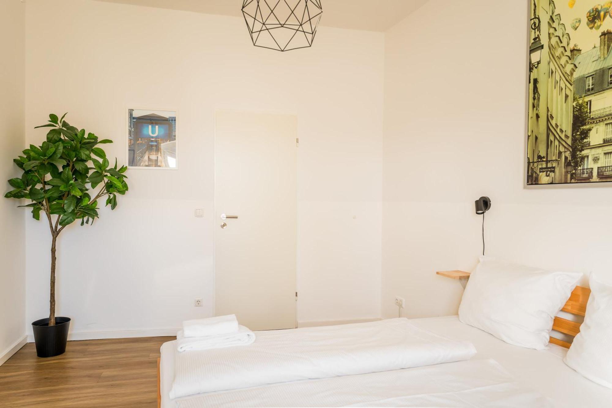 Three Bedroom Plus Big Kitchen Plus Selfcheckin Plus Street Parking Berlino Esterno foto